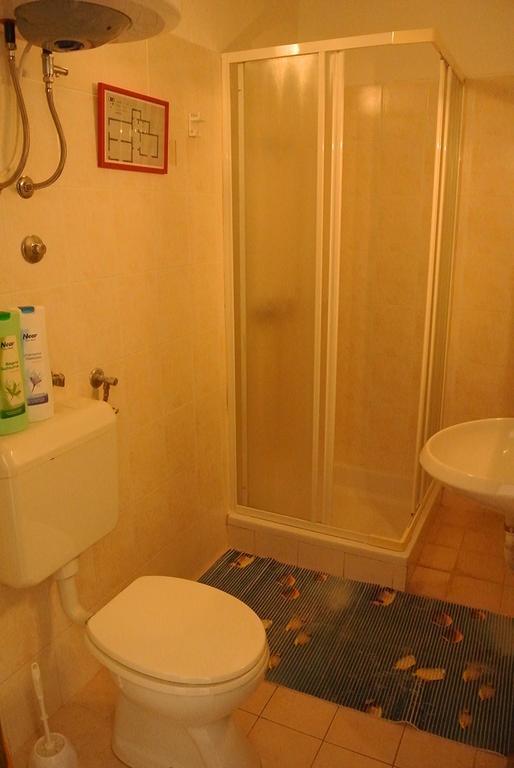 Apartmaji Nika イゾラ エクステリア 写真